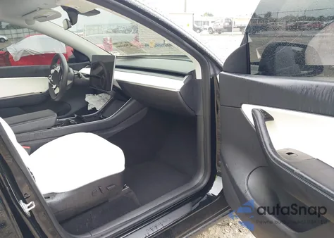 2020 Tesla Model Y Long Range Dual Motor All-Wheel Drive из США, поврежденный, VIN 5YJYGDEE2LF027796